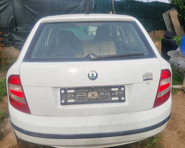 Skoda Fabia 1 Csomagtérajtó 15000