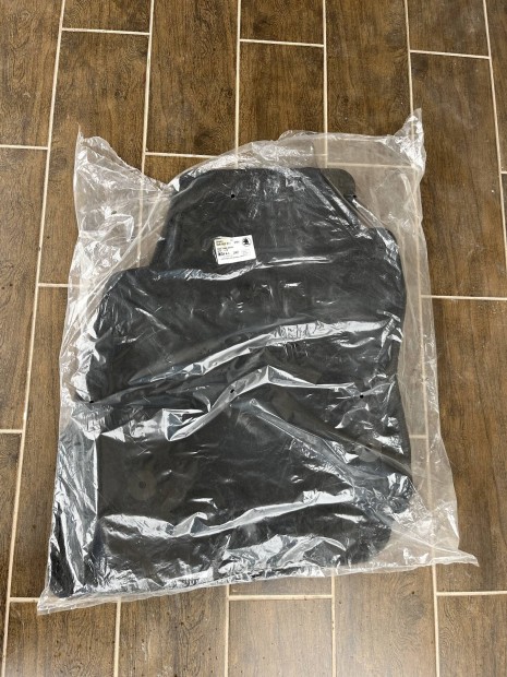 Skoda Fabia 2024 sz�vet sz�nyeg