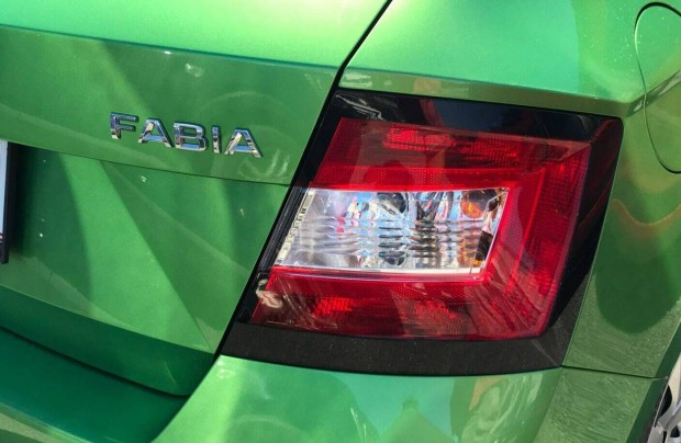Skoda Fabia 3 Kalaptartó , Gyári ! (2014-21)