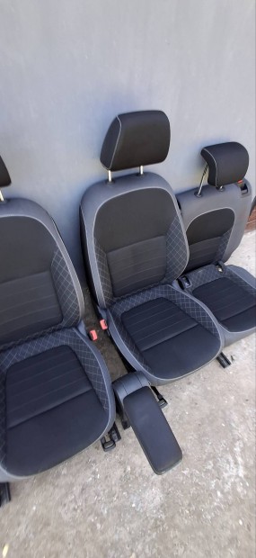 Skoda Fábia 3 as kombi ülés szett egyben 2014-2021 ig