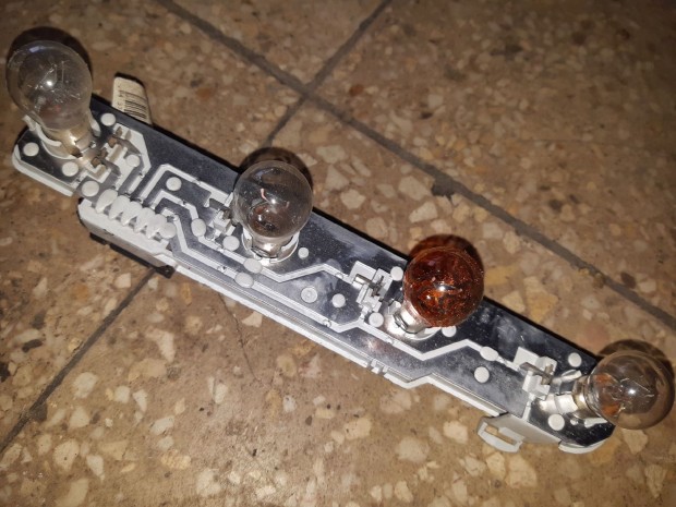 Skoda Fabia Bal H�ts� L�mpa Foglalat