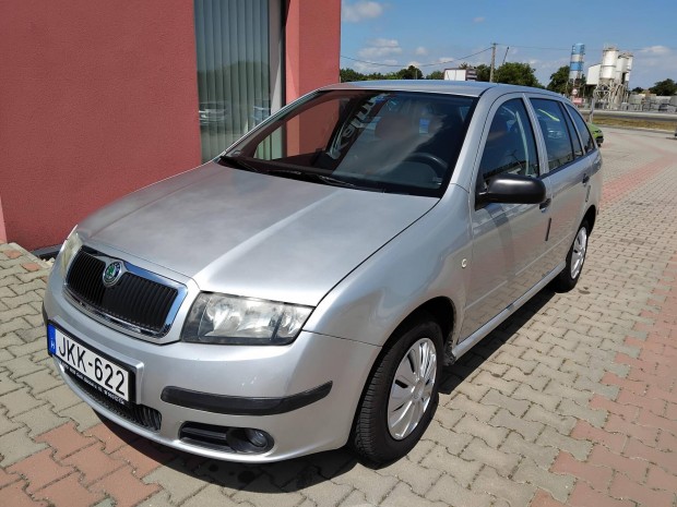 Skoda Fabia Combi 1.2 12V Life Magyarországi 71...