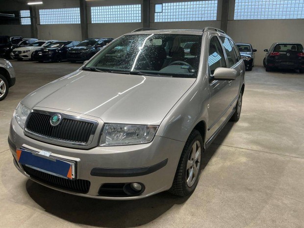 Skoda Fabia Combi 1.4 16V Ambiente Garanci�val...