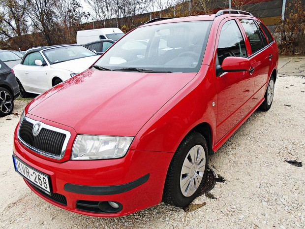Skoda Fabia Combi 1.4 16V Charm Vgig Magyar-KL...
