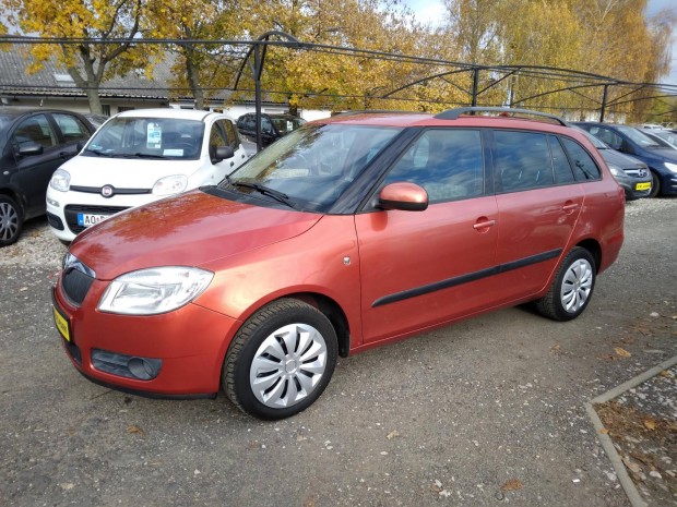 Skoda Fabia Combi 1.4 16V Elegance 130ekm!Tempo...