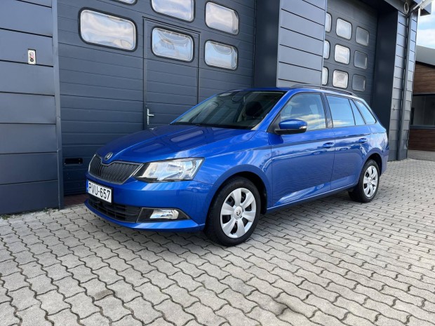 Skoda Fabia Combi 1.4 TDi Ambition Szervizknyv...