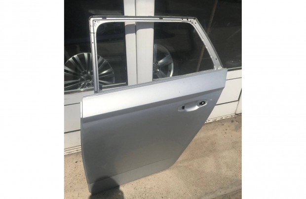 Skoda Fabia III Kombi _ bal hátsó ajtó 6V3 833 311