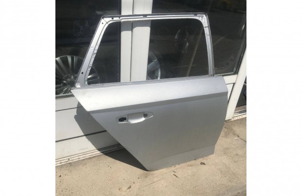 Skoda Fabia III Kombi _ jobb hátsó ajtó 6V3 833 312