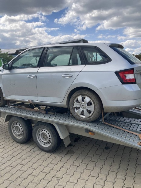 Skoda Fabia III. Kombi alkatrszei (2016-os 