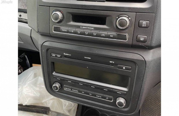 Skoda Fabia II f�t�svez�rl� panel, multim�dia vez�rl� fejegys�g stb