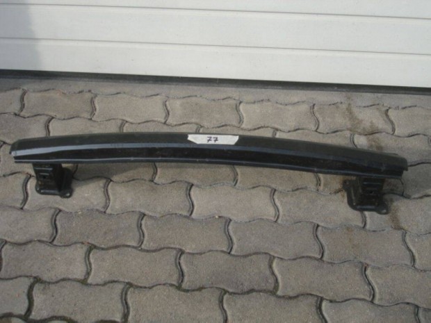 Skoda Fabia II hátsó lökhárító merevítő gerenda 5J6807305 2007-től
