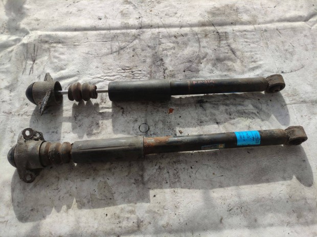 Skoda Fabia I VW Polo 9n h�ts� leng�scsillap�t� p�r