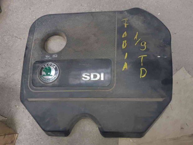 Skoda Fabia Motor Fedél