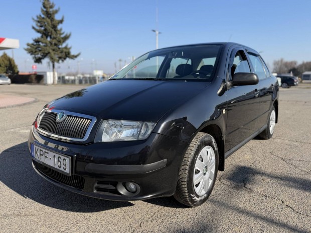 Skoda Fabia Sedan 1.2 12V Elegance 10 �ve 1 tul...