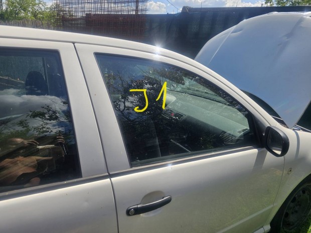 Skoda Fabia ajtó üveg 5000