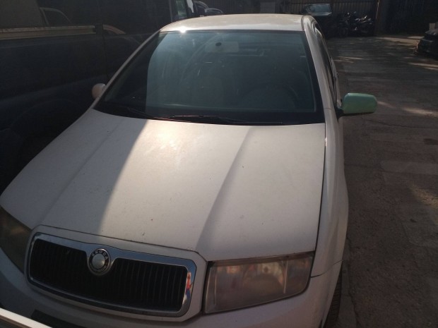 Skoda Fabia bontáss, önindító, generátor, klíma kompresszor