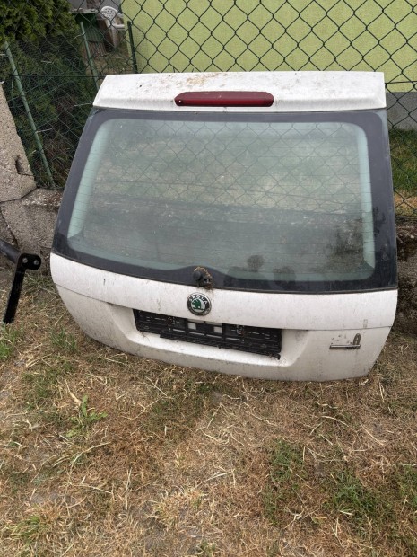 Skoda Fabia csomagtér ajtó