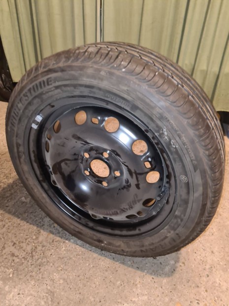 Skoda Fabia gy�ri 6Jx15 p�tker�k 195/55R15 gumival �j