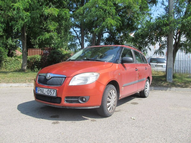 Skoda Fabia kombi 5J - 200