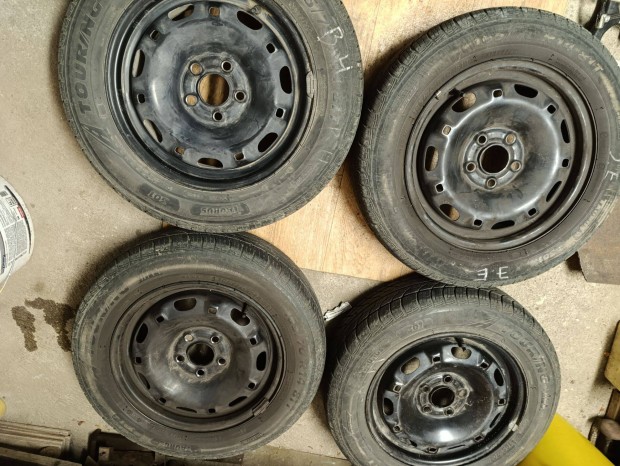 Skoda Fabia lemez felni 14 colos