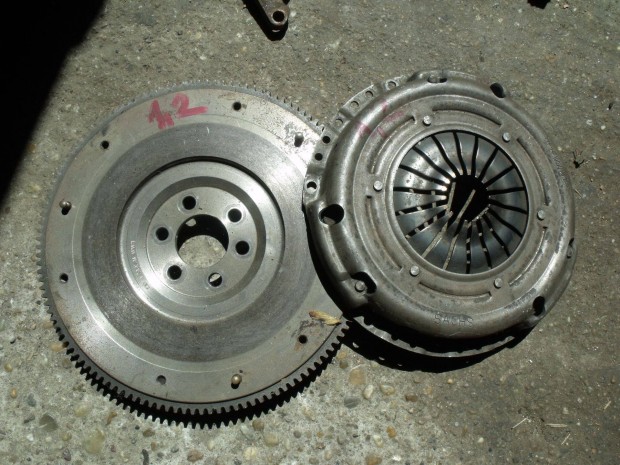 Skoda Fabia lendkerék+ leömlő