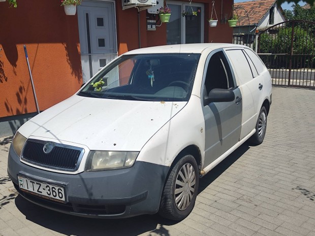 Skoda Fabia teheraut