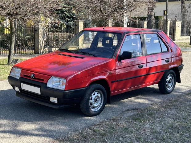 Skoda Favorit 1.3 GLX 47.701 Km!!! M�sodik tula...