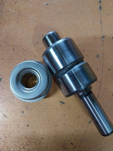 Skoda Favorit,Felicia Vzpumpa Tengely Tmszelencvel 