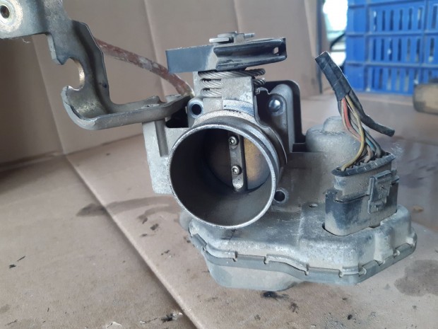 Skoda Felicia Fojt�szelep