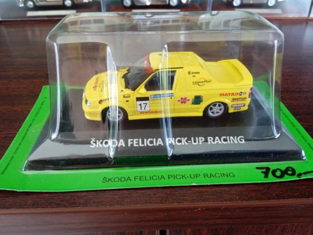 Skoda Felicia Pick-up Racing kisauto modell 1/43 Elad