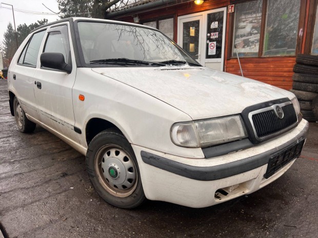 Skoda Felicia (1998) 1.3i 135M Alkatrszek #M2117