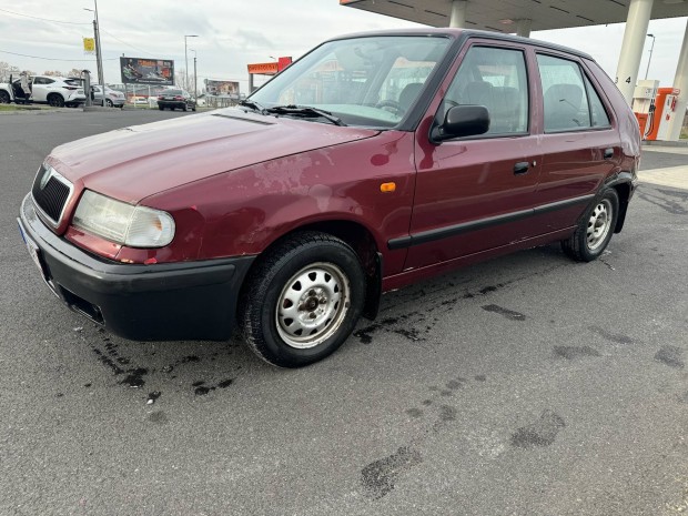 Skoda Felicia bonts alaktrsz motor karosszria lmpa