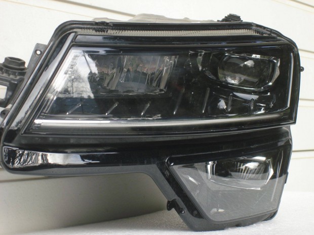 Skoda Karoq Bal első Full Led Fényszóró 57B941015B 2017-től