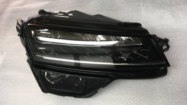 Skoda Karoq gyári Jobb első led Fényszóró 57B941016D