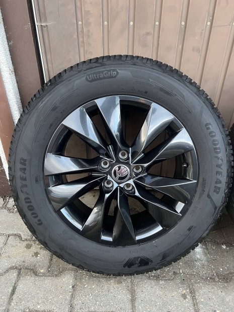 Skoda Kodiaq alufelni tli gumival 17'