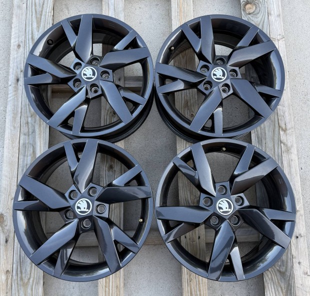 Skoda Lyra 5x112 17 alufelni Octavia 4 3 2 VW Golf Touran Caddy Seat 