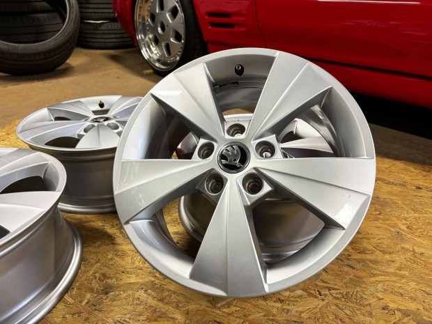 Skoda Octavia 16" 5x112 gyri alufelni elad 16 coll