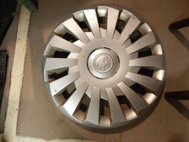 Skoda Octavia 16 " Gyrben