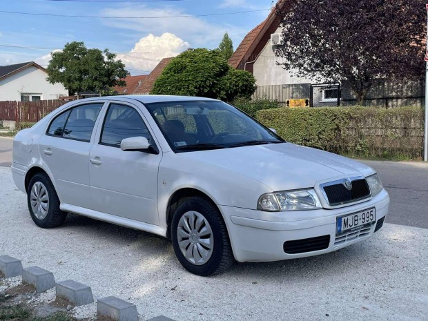 Skoda Octavia 1.4 Ambiente Megkmlt llapotban