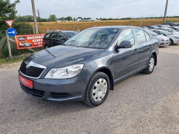 Skoda Octavia 1.4 Clever sedan .0 ft nertl h...