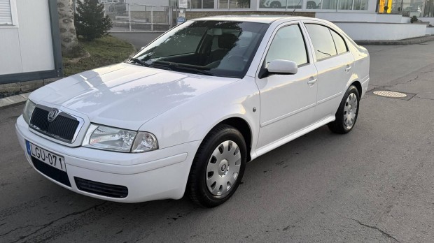 Skoda Octavia 1.4 Tour Sz�p �llapotban ! V�gig...