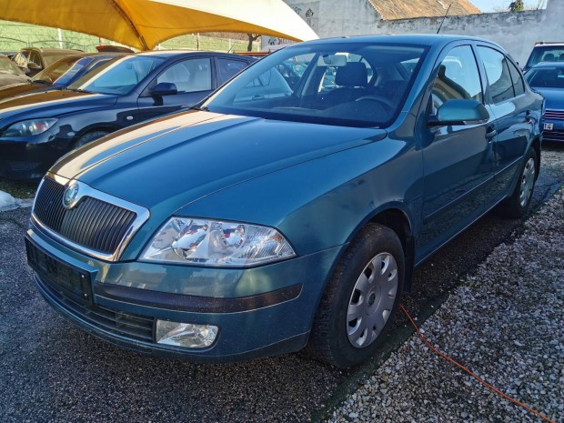 Skoda Octavia 1.6 Ambiente 195.138 km!