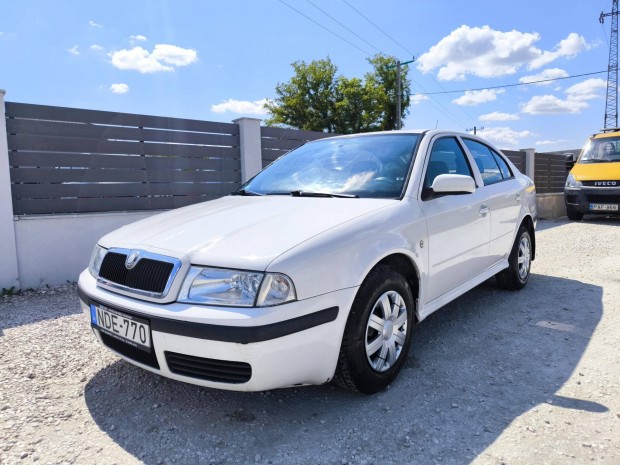 Skoda Octavia 1.6 Ambiente 2. Tulaj! Jéghideg k...
