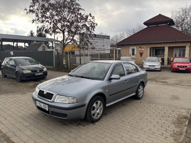 Skoda Octavia 1.6 Ambiente