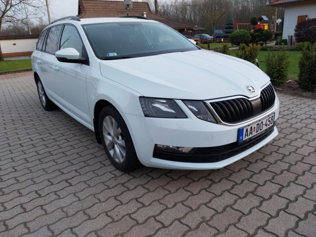 Skoda Octavia 1.6 CR 4. Szem�lyes TGK!