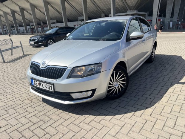 Skoda Octavia 1.6 CR TDI Active 5 L Fogyasztás....