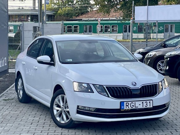 Skoda Octavia 1.6 CR TDI Ambition DSG Mo-i. 2.t...