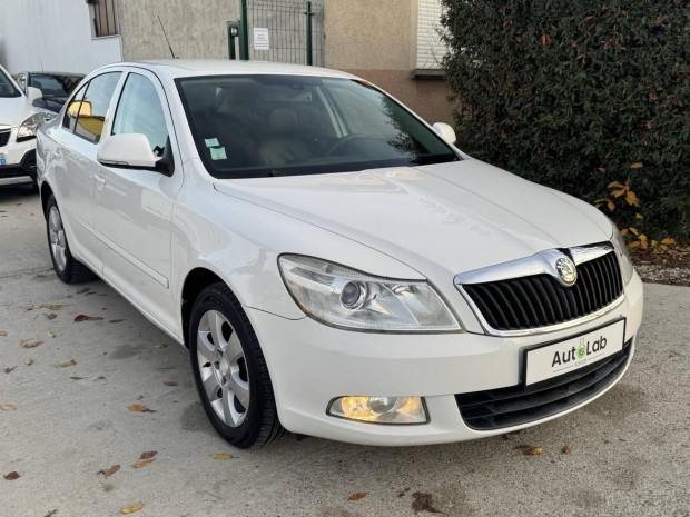 Skoda Octavia 1.6 CR TDI Elegance DPF / B�r BEL...