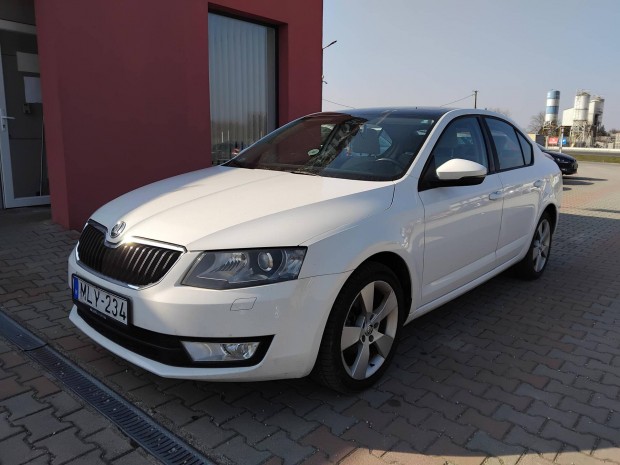 Skoda Octavia 1.6 CR TDI Elegance DSG
