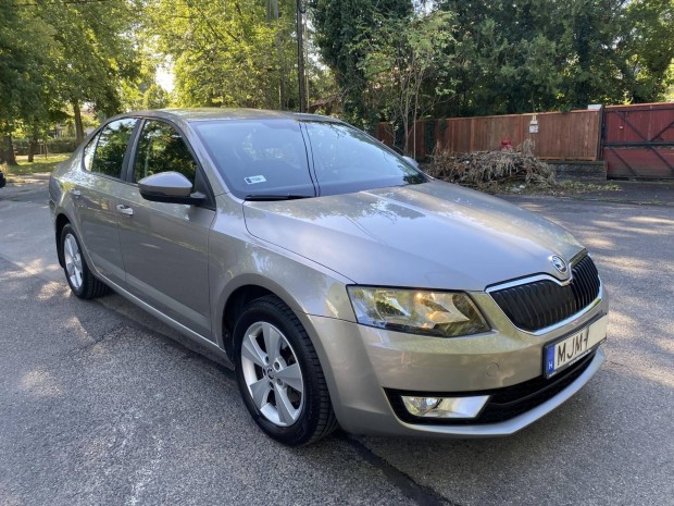 Skoda Octavia 1.6 CR TDI Elegance Magyarországi...